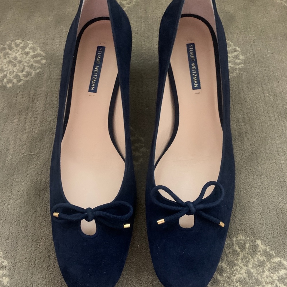 Navy suede Stuart Weitzman pumps
